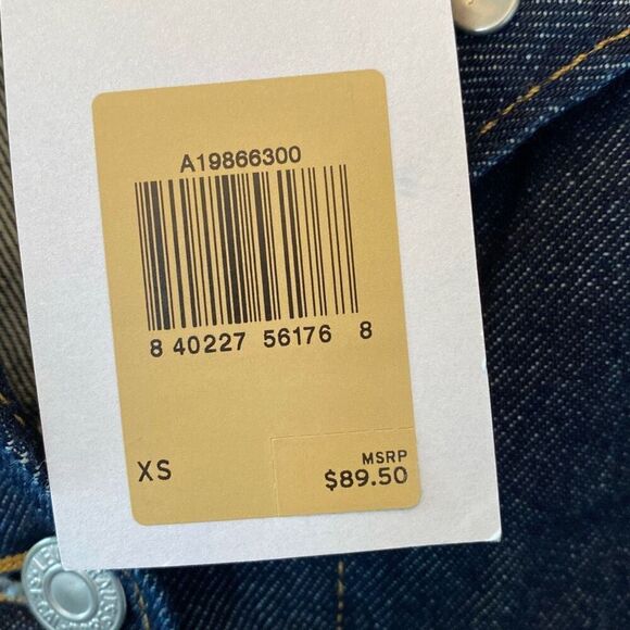 Levi Strauss & Co Blue Denim Moisture Wicking Lightweight Trucker Jacket… - Picture 5 of 9